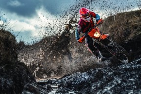 国家队为年轻球员设置成长档案 便于长期跟踪培养，足球国家队年龄