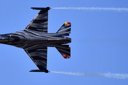 F-16前脚到，俄军后脚炸，俄军6b13